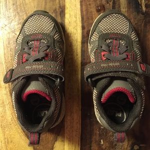 Toddler boys size 8 Stride Rite Made 2 Play. NWOT.